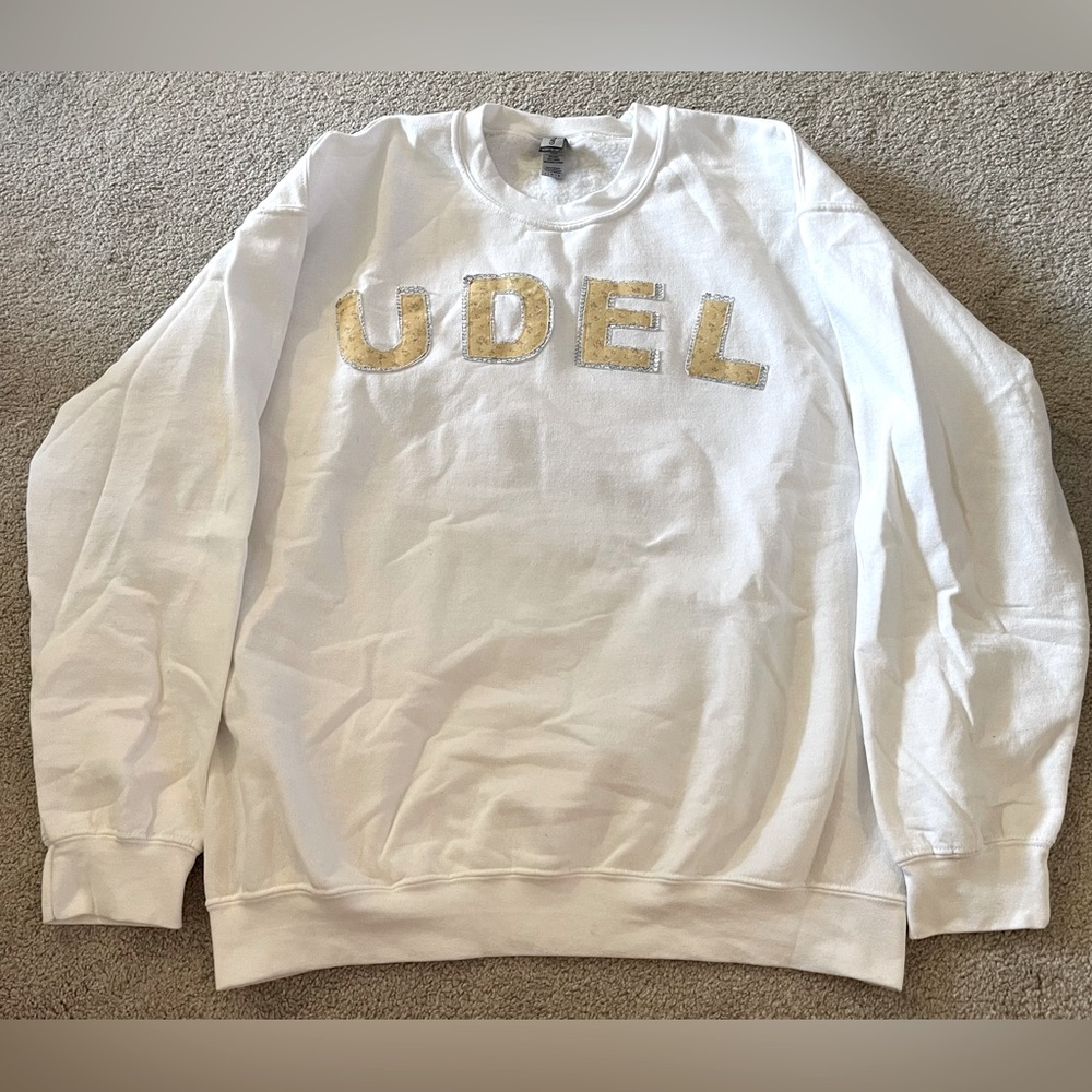 Custom UDEL (University of Delaware) white crew sweatshirt